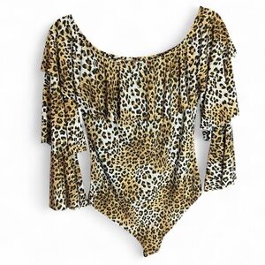 Leopard Print Bodysuit Med |  Off Shoulder  | Bell Sleeve 🐆 Total Y2K vibes!